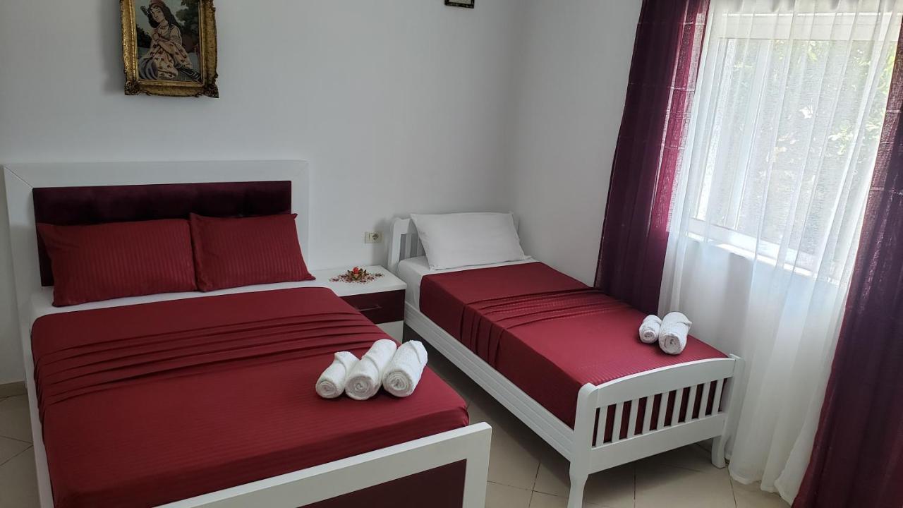 Guesthouse Shehu Ksamil Ngoại thất bức ảnh