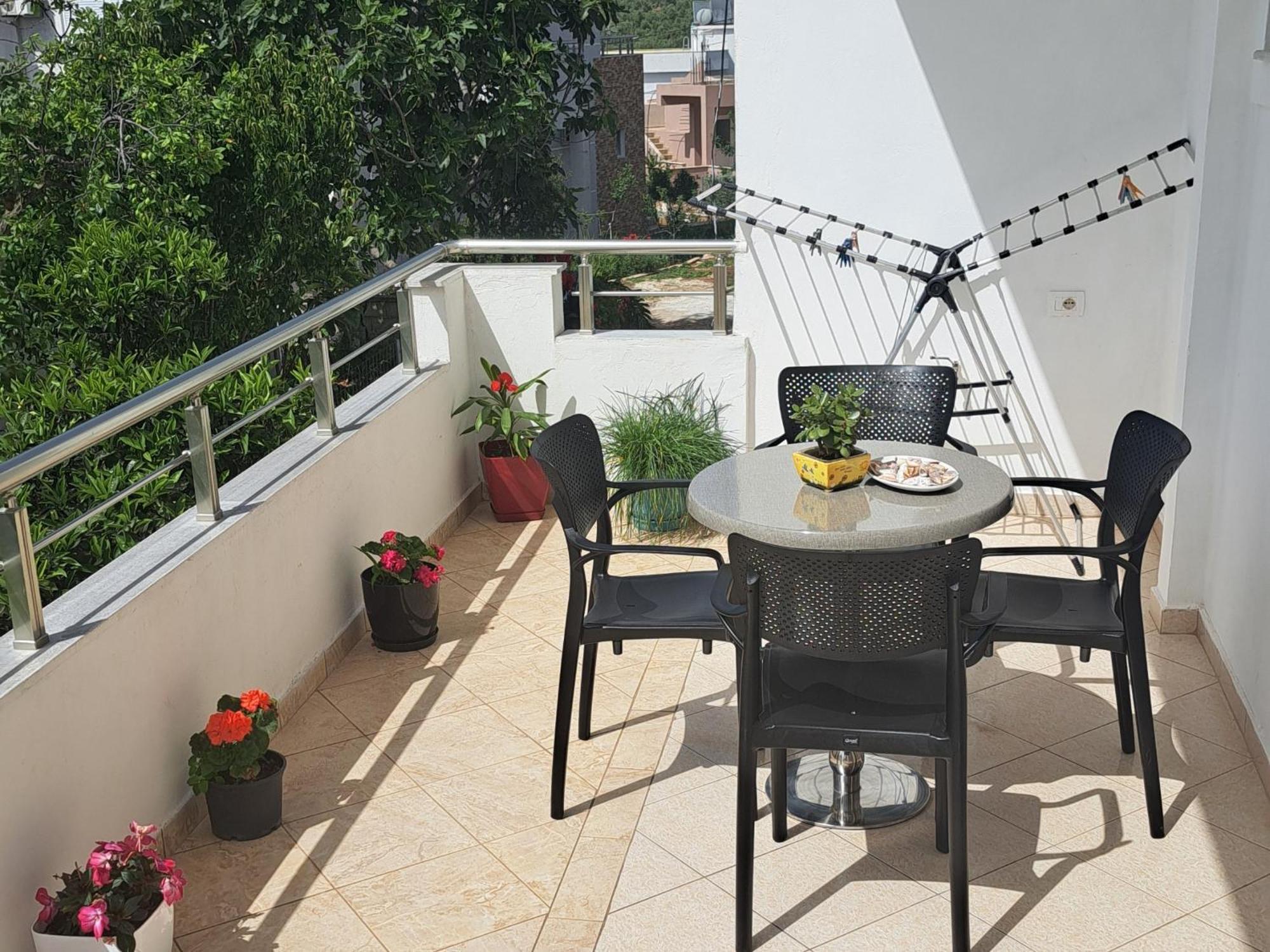 Guesthouse Shehu Ksamil Ngoại thất bức ảnh