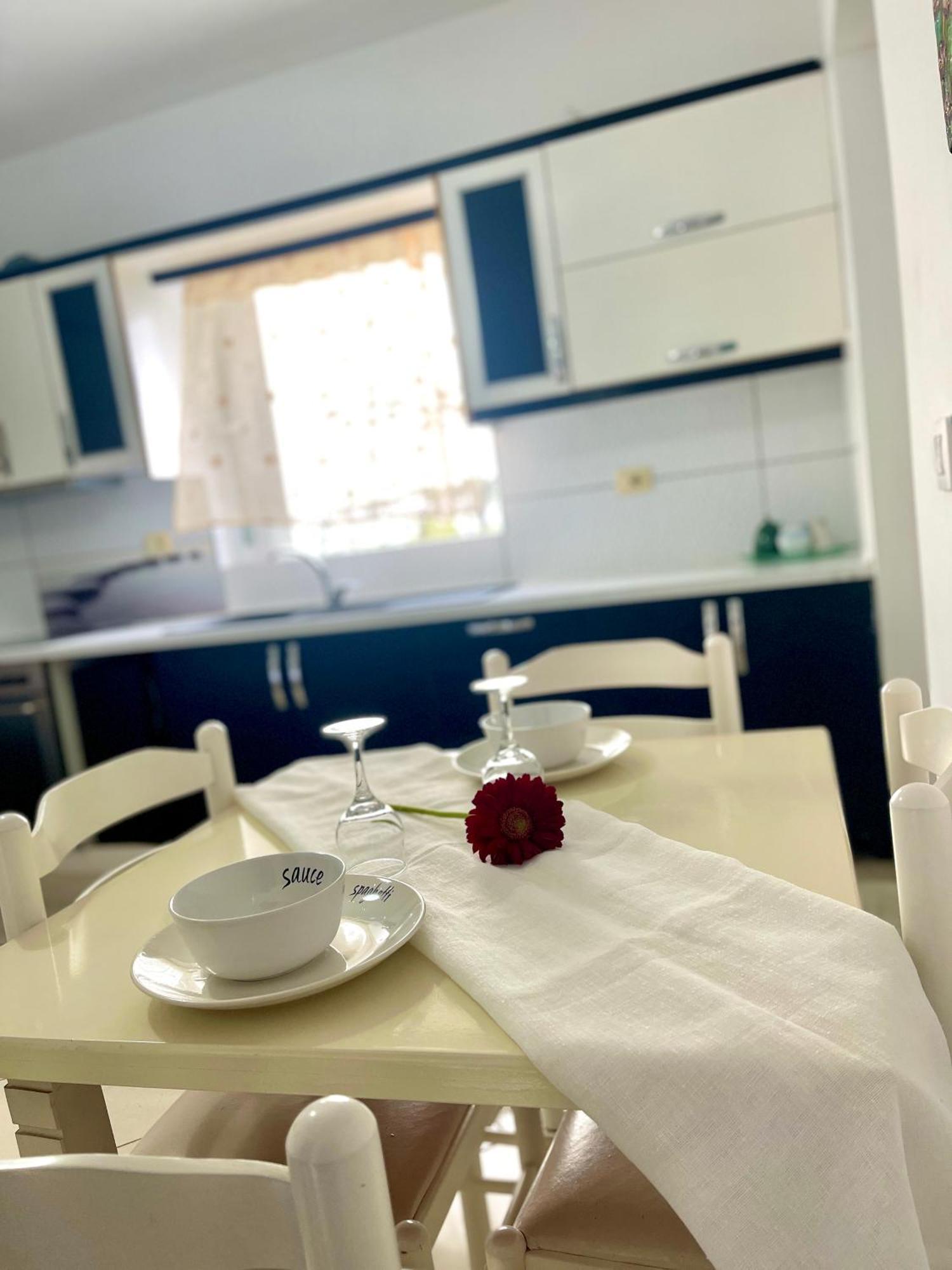 Guesthouse Shehu Ksamil Ngoại thất bức ảnh