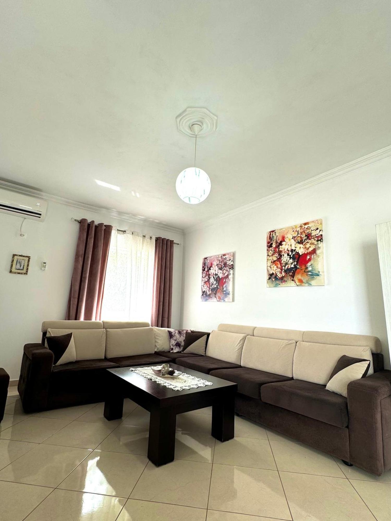 Guesthouse Shehu Ksamil Ngoại thất bức ảnh